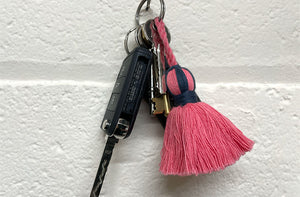 key-ring-tassel-pink-ls.jpg