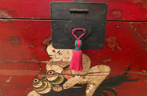 small-decorative-tassel-red-ls.jpg