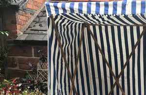 soccer-sun-shelter-pompoms.jpg
