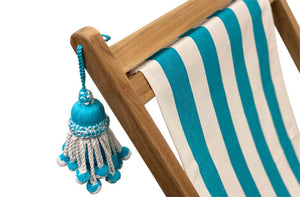 turquoise-jumbo-tassel-on-surfing-deckchair.jpg