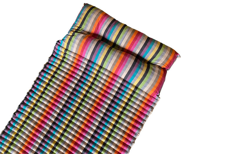 beach-mattress-rappelling-stripe.jpg