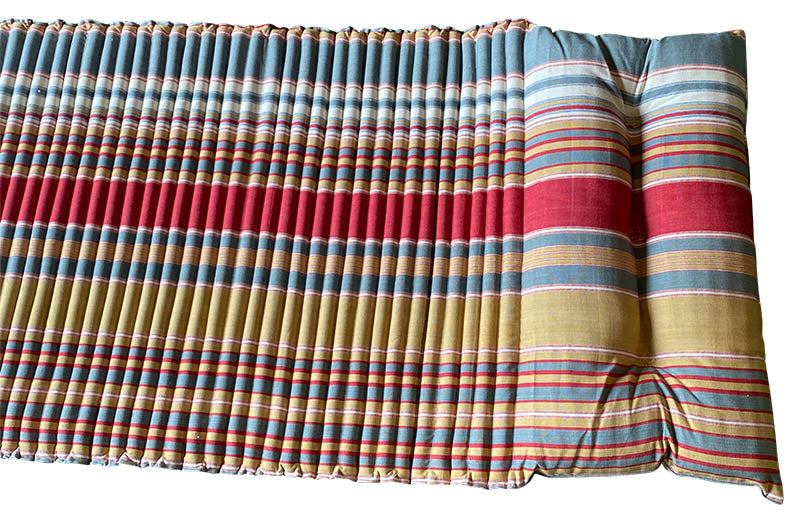 beach-mattress-sculling-stripe.jpg