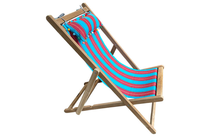 headrest on deckchair turquoise red stripes