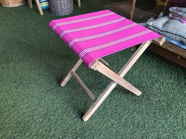 bright-pink-folding-wooden-stool_racquets.jpg