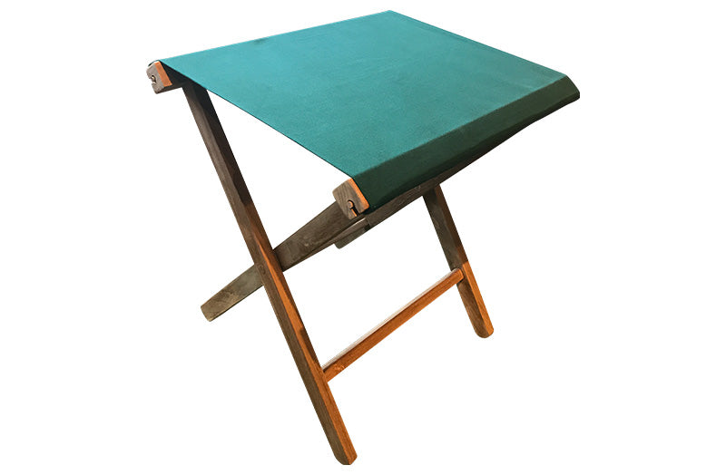 dark-green-folding-wooden-stools.jpg