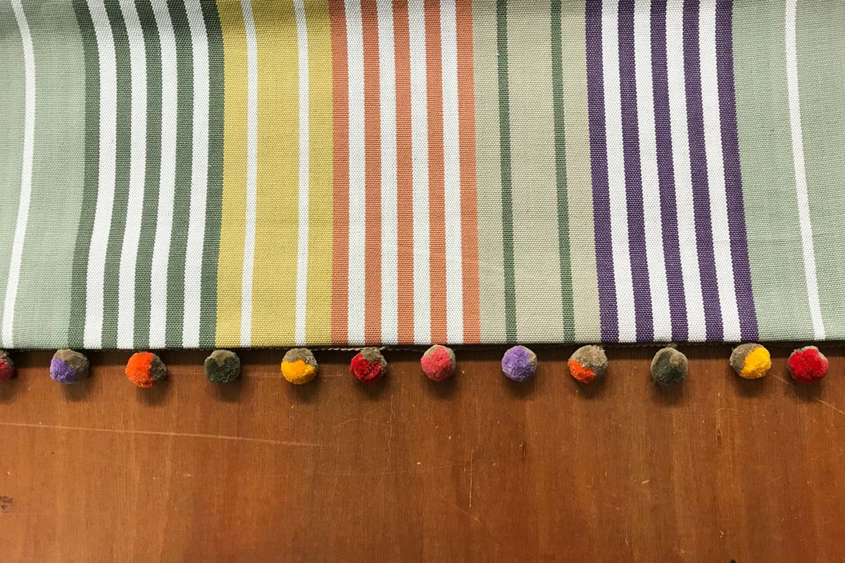 deckchair-canvas_boules-with-pompom-trim.jpg