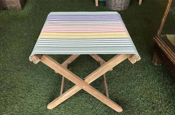 folding-teak-stool-boules-stripe-ls-web.jpg