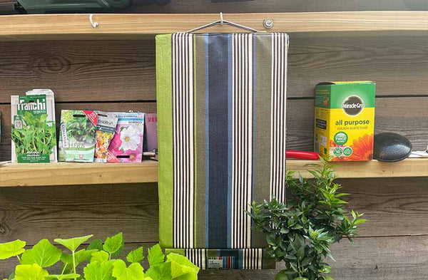 garden-kneeler-mat-blue-green-stripe-bodyboarding-ls-2.jpg