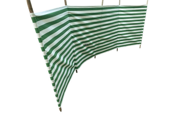 green-white-stripe-windbreak-with-teak-wooden-poles-full.jpg