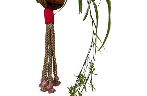 jute-plant-pot-holder-tassels.jpg
