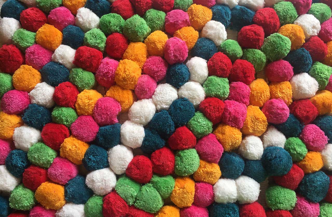 karting-pompom-fringe-multi-colour-large.jpg