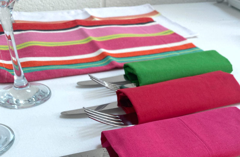 pink-red-green-table-napkins.jpg