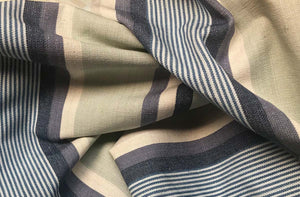 striped-fabric-swirl-ballooning-close.jpg