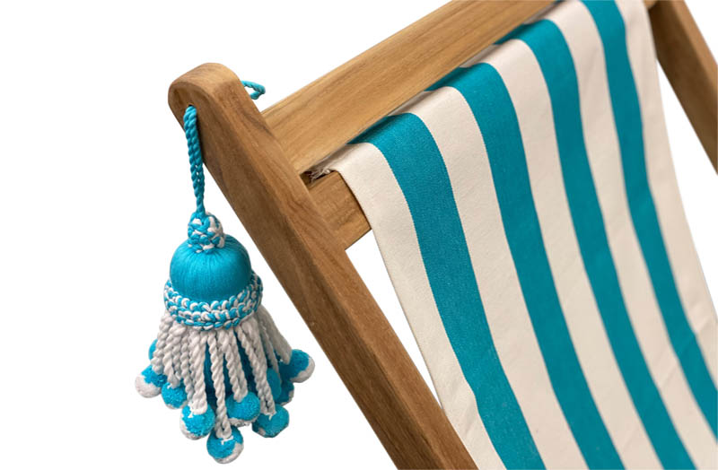 turquoise-jumbo-tassel-on-surfing-deckchair.jpg