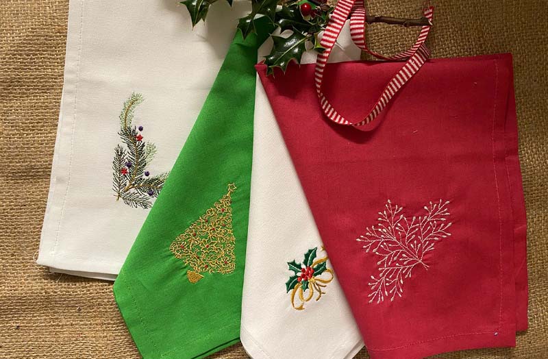 Christmas Cotton Napkins with Embroidery Christmas Motifs